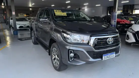 TOYOTA HILUX 2.7 SRV 4X4 CD 16V FLEX 4P AUTOMÁTICO TOYOTA HILUX 2.7 SRV 4X4 CD 16V FLEX 4P AUTOMÁTICO