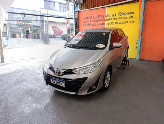 TOYOTA YARIS 1.3 16V FLEX XL PLUS TECH MULTIDRIVE TOYOTA YARIS 1.3 16V FLEX XL PLUS TECH MULTIDRIVE