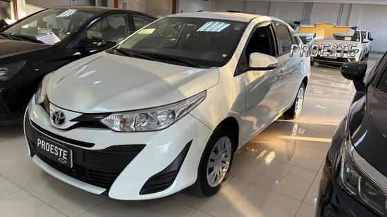 TOYOTA YARIS 1.5 16V FLEX SEDAN XL LIVE MULTIDRIVE