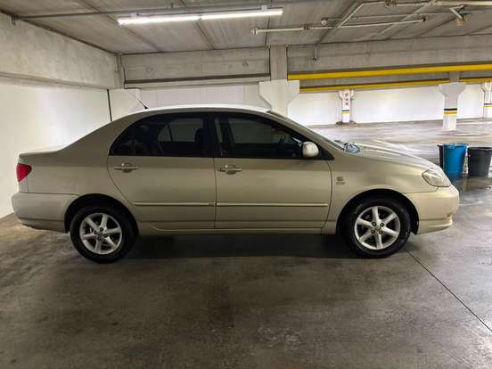 TOYOTA-COROLLA-1.8 XEI 16V GASOLINA 4P AUTOMÁTICO TOYOTA-COROLLA-2003