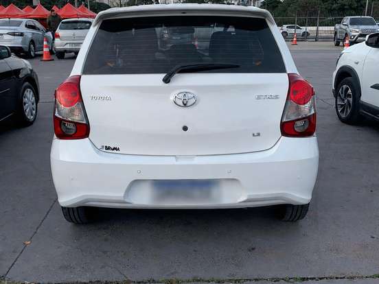 TOYOTA-ETIOS-1.3 X 16V FLEX 4P MANUAL TOYOTA-ETIOS-2019
