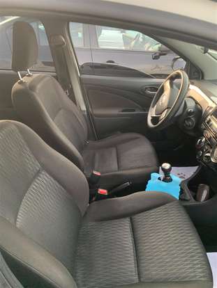 TOYOTA-ETIOS-2019