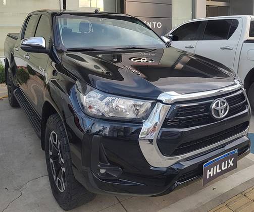 TOYOTA HILUX 2.8 D-4D TURBO DIESEL CD SRV 4X4 AUTOMÁTICO