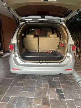 TOYOTA-HILUX SW4-2012
