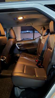 TOYOTA-HILUX SW4-2.7 SRV 7 LUGARES 4X2 16V FLEX 4P AUTOMÁTICO TOYOTA-HILUX SW4-2018