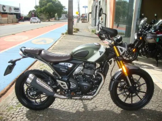 TRIUMPH SCRAMBLER 400 X TRIUMPH SCRAMBLER 400 X