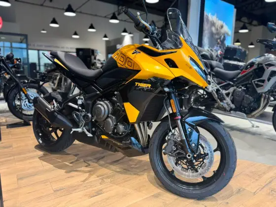 TRIUMPH TIGER 800 SPORT 