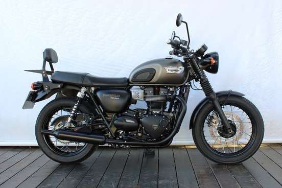TRIUMPH-BONNEVILLE T100 BLACK 900-2020
