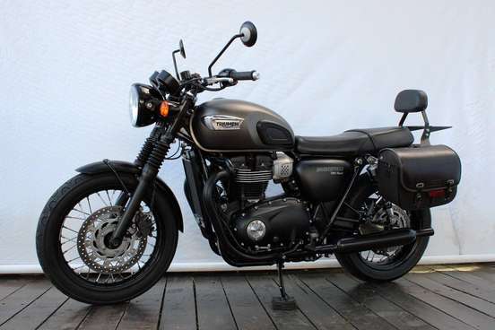TRIUMPH-BONNEVILLE T100 BLACK 900-2020