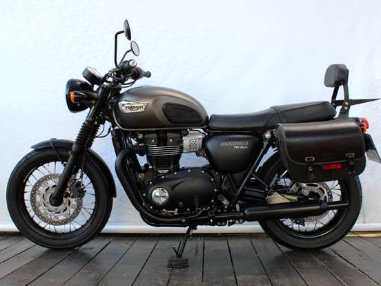TRIUMPH-BONNEVILLE T100 BLACK 900 TRIUMPH-BONNEVILLE T100 BLACK 900-2020