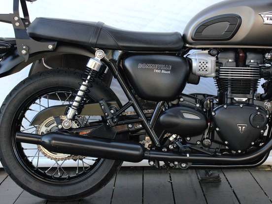 TRIUMPH-BONNEVILLE T100 BLACK 900 TRIUMPH-BONNEVILLE T100 BLACK 900-2020