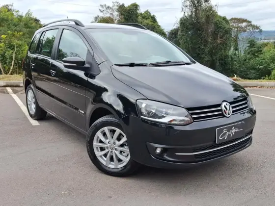VOLKSWAGEN FOX 1.6 MI 8V FLEX 4P MANUAL VOLKSWAGEN FOX 1.6 MI 8V FLEX 4P MANUAL