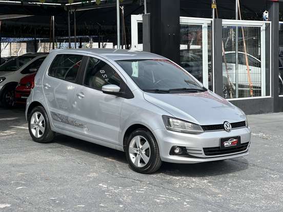 VOLKSWAGEN-FOX-1.6 MI ROCK IN RIO 8V FLEX 4P MANUAL VOLKSWAGEN-FOX-2015
