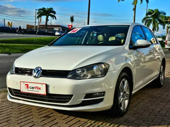 VOLKSWAGEN GOLF 1.4 TSI HIGHLINE 16V GASOLINA 4P AUTOMÁTICO VOLKSWAGEN GOLF 1.4 TSI HIGHLINE 16V GASOLINA 4P AUTOMÁTICO
