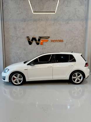 VOLKSWAGEN-GOLF-2013