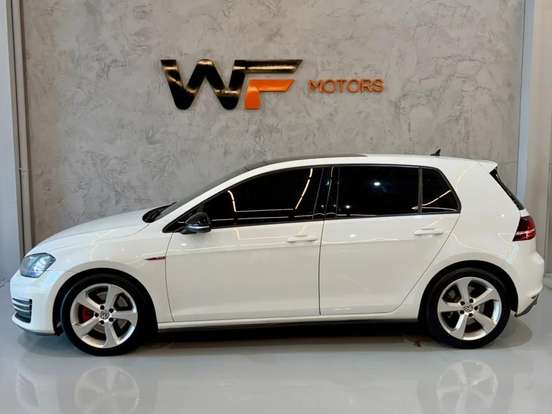 VOLKSWAGEN-GOLF-2.0 TSI GTI 16V TURBO GASOLINA 4P AUTOMÁTICO VOLKSWAGEN-GOLF-2013