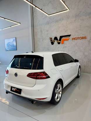 VOLKSWAGEN-GOLF-2013