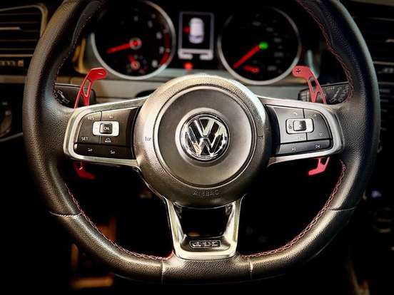 VOLKSWAGEN-GOLF-2.0 TSI GTI 16V TURBO GASOLINA 4P AUTOMÁTICO VOLKSWAGEN-GOLF-2013