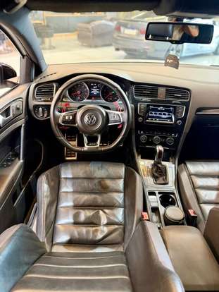 VOLKSWAGEN-GOLF-2013