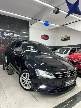 VOLKSWAGEN JETTA 2.0 TSI HIGHLINE 211CV GASOLINA 4P TIPTRONIC VOLKSWAGEN JETTA 2.0 TSI HIGHLINE 211CV GASOLINA 4P TIPTRONIC
