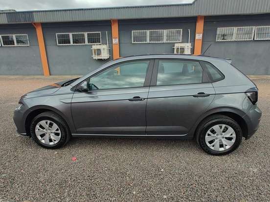 VOLKSWAGEN-POLO-2023