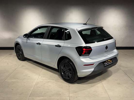 VOLKSWAGEN-POLO-2025