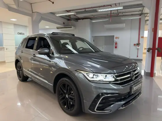 VOLKSWAGEN TIGUAN 2.0 300 TSI GASOLINA ALLSPACE R-LINE AUTOMÁTICO VOLKSWAGEN TIGUAN 2.0 300 TSI GASOLINA ALLSPACE R-LINE AUTOMÁTICO