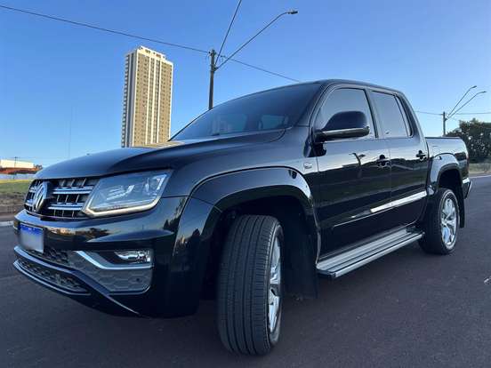 VOLKSWAGEN-AMAROK-2.0 HIGHLINE 4X4 CD 16V TURBO INTERCOOLER DIESEL 4P AUTOMÁTICO VOLKSWAGEN-AMAROK-2017