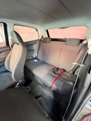 VOLKSWAGEN-FOX-2006