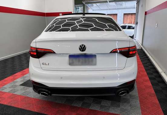 VOLKSWAGEN-JETTA-2023