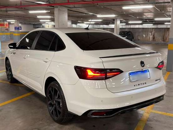 VOLKSWAGEN-VIRTUS-1.4 250 TSI EXCLUSIVE AUTOMÁTICO VOLKSWAGEN-VIRTUS-2023