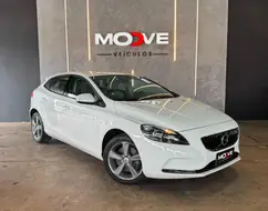 VOLVO V40 2.0 T4 KINETIC GASOLINA 4P AUTOMÁTICO VOLVO V40 2.0 T4 KINETIC GASOLINA 4P AUTOMÁTICO