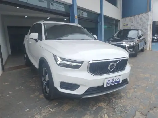 VOLVO-XC40-2.0 T5 GASOLINA MOMENTUM AWD GEARTRONIC VOLVO-XC40-2019
