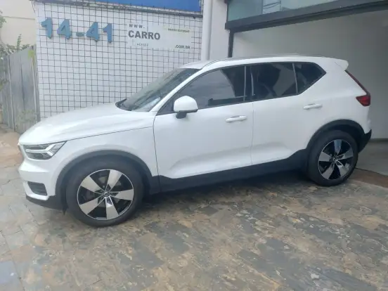 VOLVO-XC40-2.0 T5 GASOLINA MOMENTUM AWD GEARTRONIC VOLVO-XC40-2019