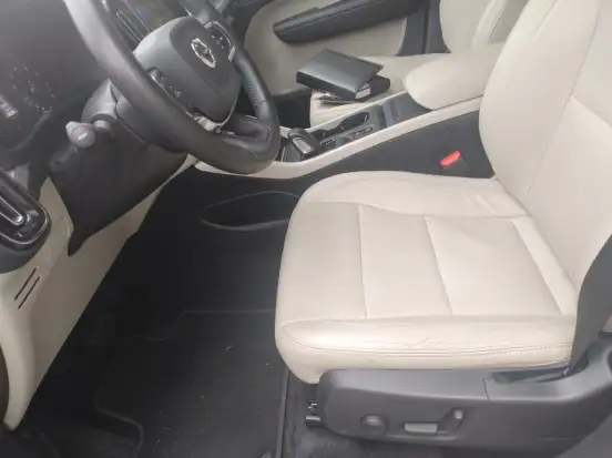 VOLVO-XC40-2.0 T5 GASOLINA MOMENTUM AWD GEARTRONIC VOLVO-XC40-2019