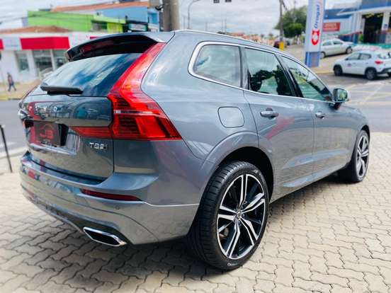 VOLVO-XC60-2019