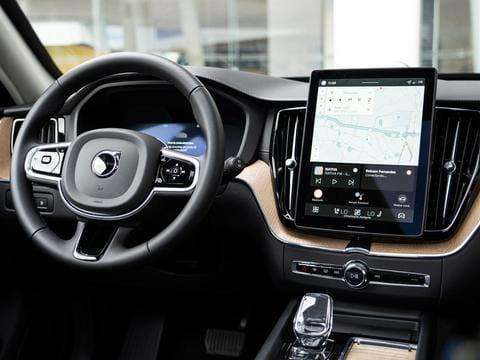 VOLVO-XC60-2025