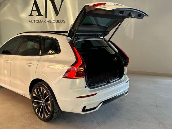 VOLVO-XC60-2.0 T8 PHEV ULTRA DARK AWD GEARTRONIC VOLVO-XC60-2025