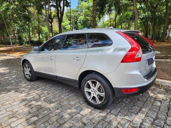 VOLVO XC60 2.0 T5 DYNAMIC FWD TURBO GASOLINA 4P AUTOMÁTICO