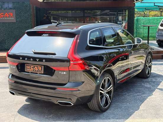 VOLVO-XC60-2.0 T5 GASOLINA R-DESIGN AWD GEARTRONIC VOLVO-XC60-2017