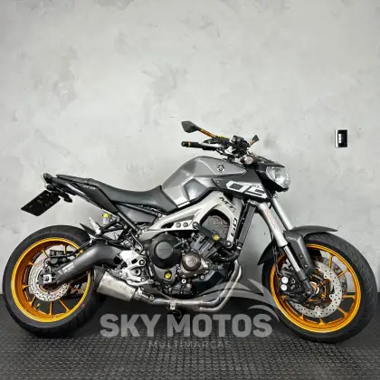 YAMAHA MT-09 YAMAHA MT-09