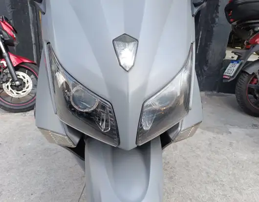 YAMAHA-TMAX-2014