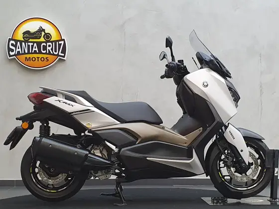 YAMAHA XMAX 250 CONNECTED ABS YAMAHA XMAX 250 CONNECTED ABS