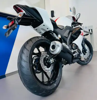 YAMAHA-YZF R15 70th ANNIVERSARY-2026