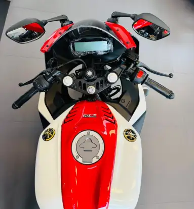 YAMAHA-YZF R15 70th ANNIVERSARY-2026