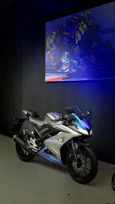 YAMAHA YZF R15 