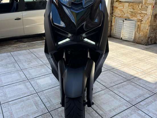 YAMAHA-XMAX 300 CONNECTED ABS YAMAHA-XMAX 300 CONNECTED ABS-2025