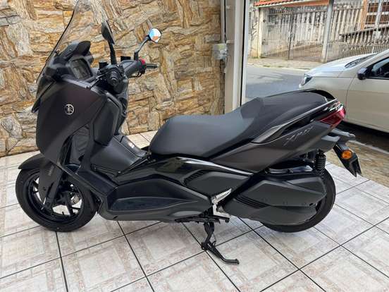 YAMAHA-XMAX 300 CONNECTED ABS YAMAHA-XMAX 300 CONNECTED ABS-2025
