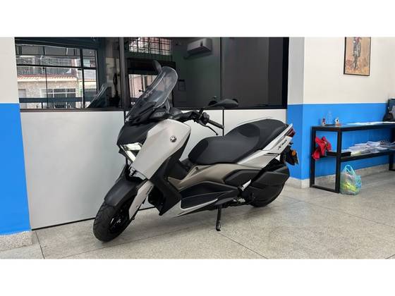 YAMAHA XMAX 250 CONNECTED ABS 