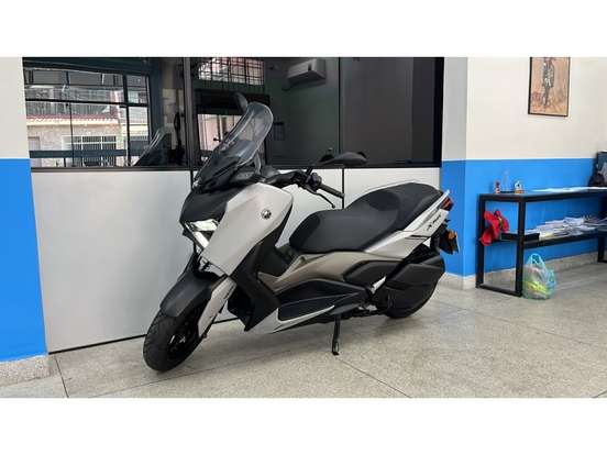 YAMAHA-XMAX 250 CONNECTED ABS-2025